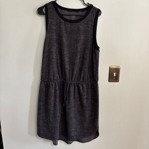 Athleta rincon Sleeveless Black patterned Dress size large